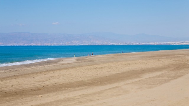 playa-san-miguel-de-cabo-gata-turismo-almeria-01-1024x576
